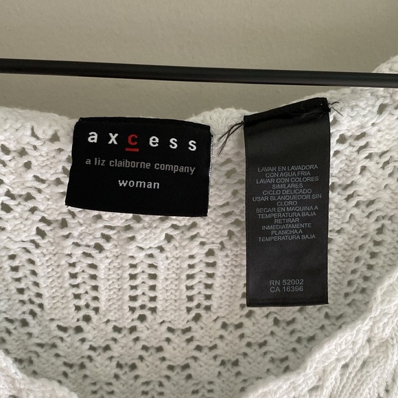 Axcess white knit boho sleeveless v-neck top size 3 - Picture 2 of 7